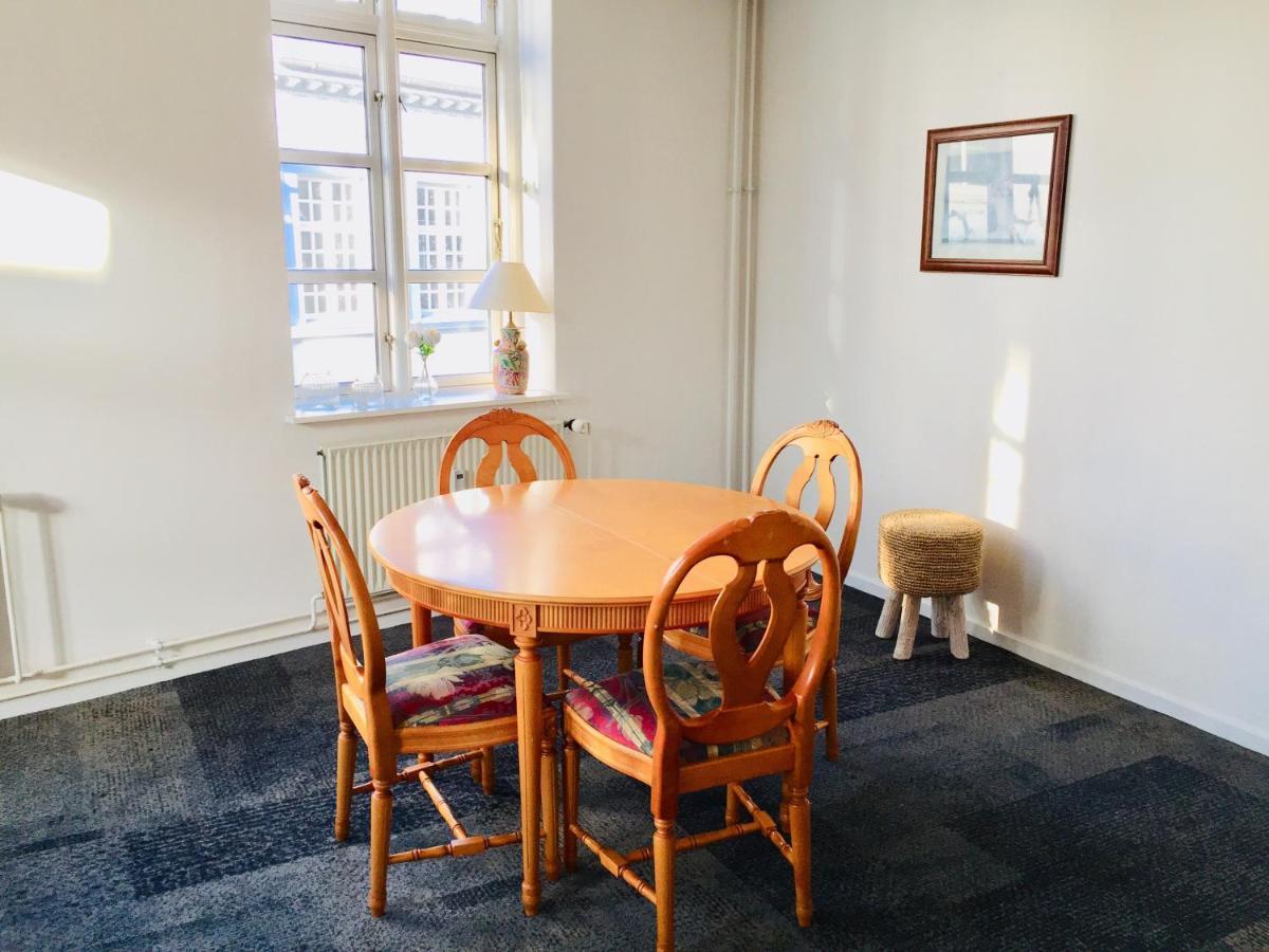 אודנזה City Hotel Apartments מראה חיצוני תמונה