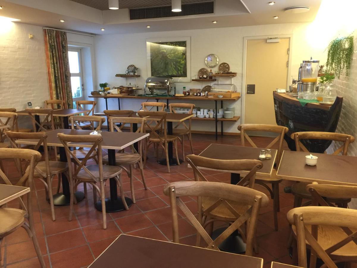 אודנזה City Hotel Apartments מראה חיצוני תמונה